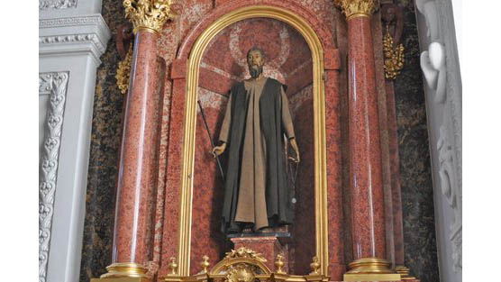 Der Bruderklausenaltar mit dem Rock von Bruder Klaus in der Jesuitenkirche Luzern. (Foto: Katholische Kirche Stadt Luzern)