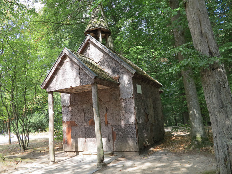 Waldkapelle in der Eremitage Bayreuth © Walter Ludin