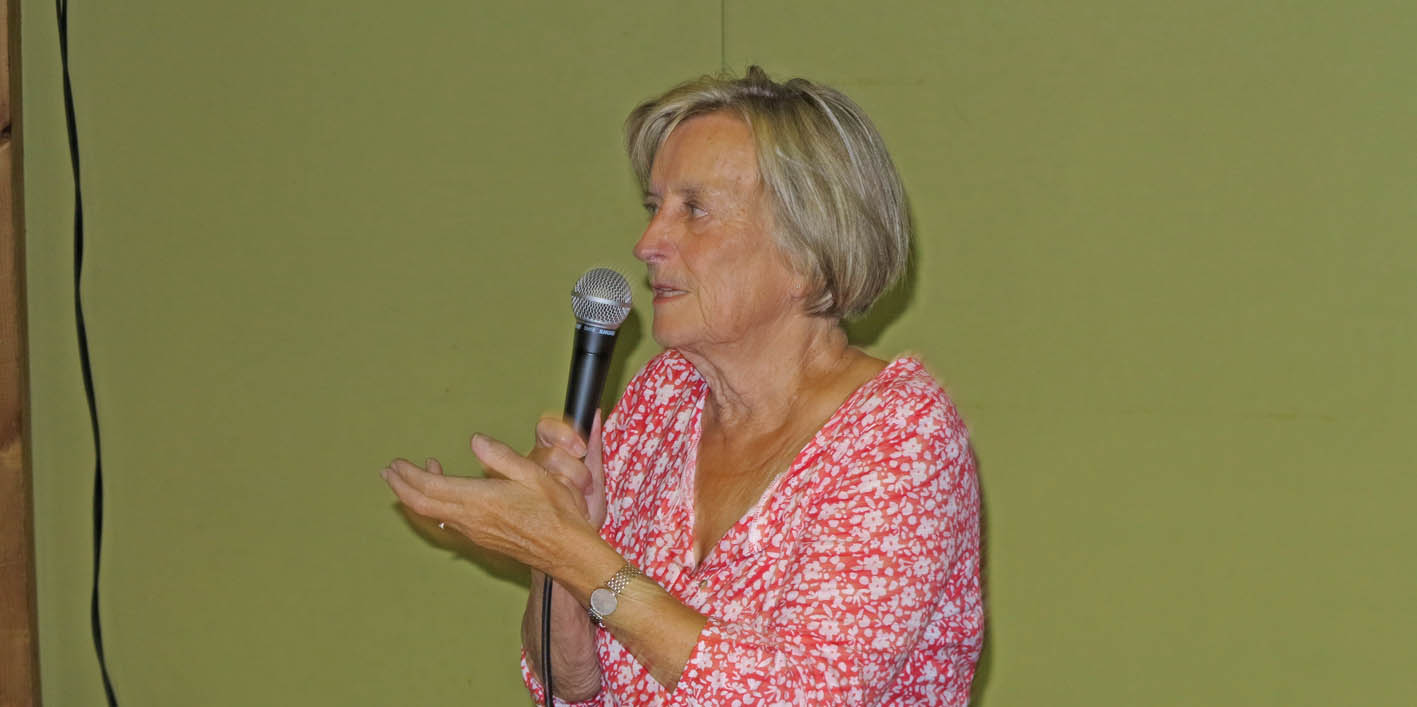 Marlène Schnieper während ihres Luzerner Vortrags. © Walter Ludin 2018