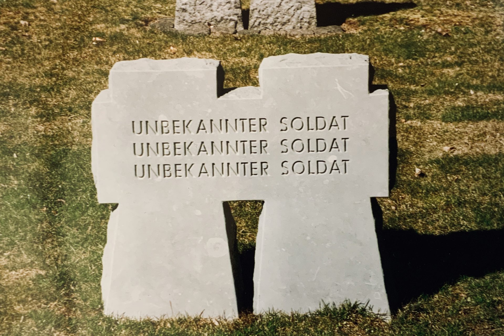 'Unbekannter Soldat' im Soldatenfriedhof Vossenack