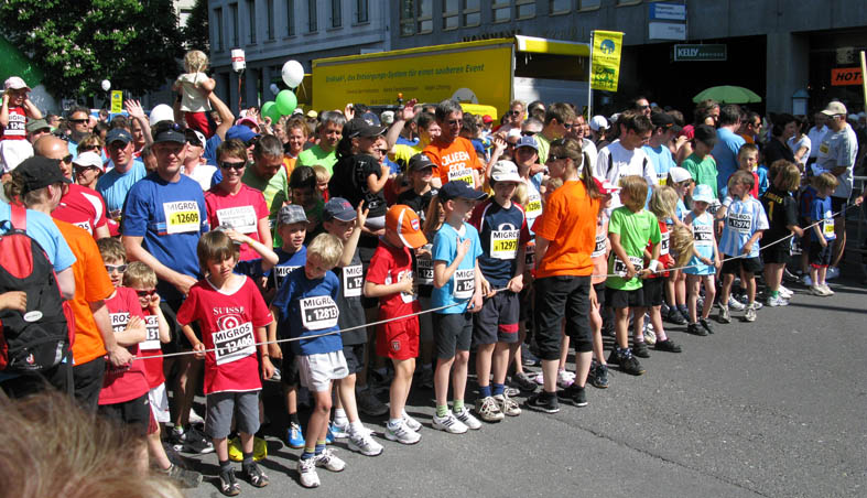 Schneller Mitläufer  © Walter Ludin 2011