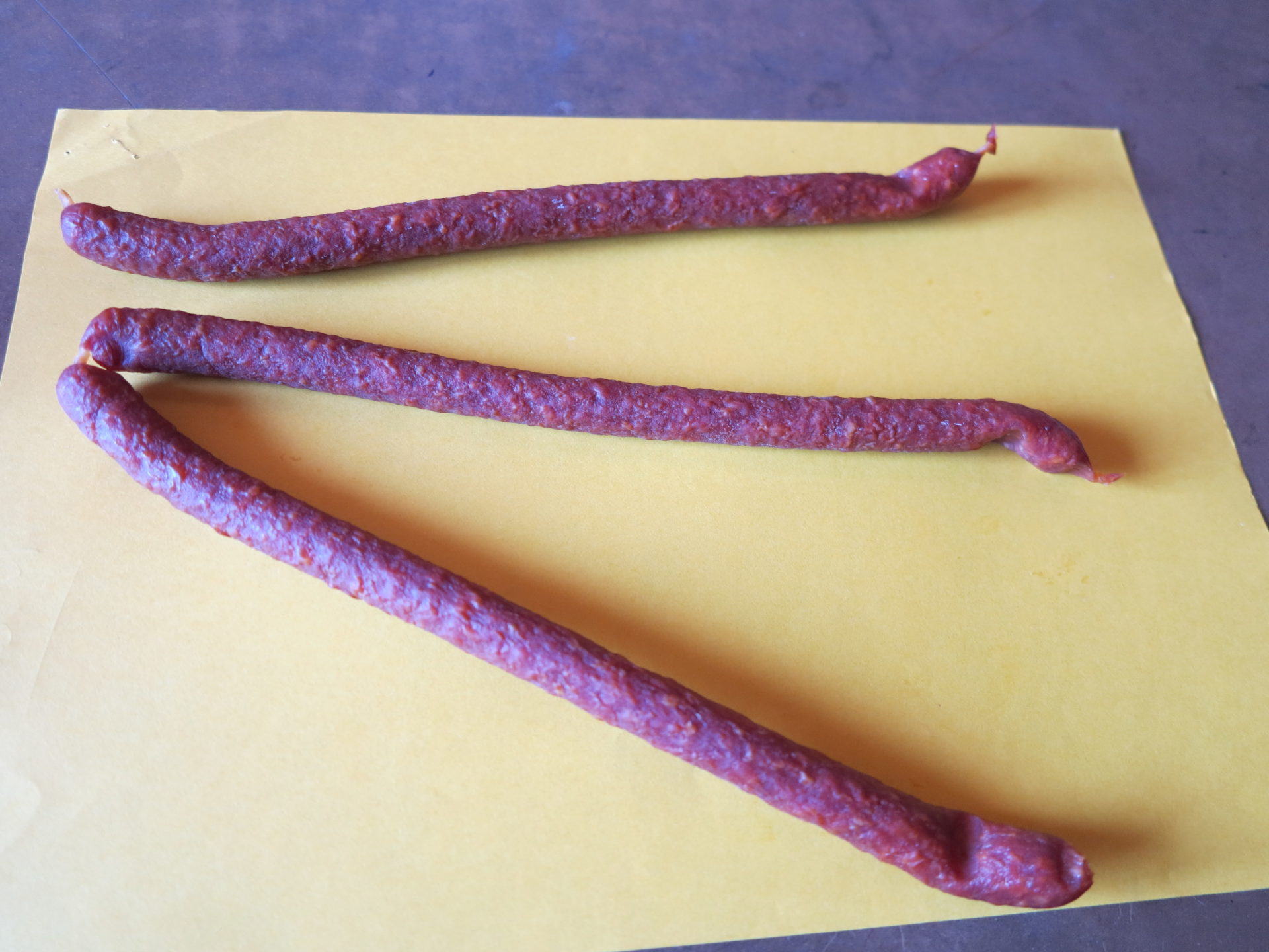Wo ist das Ende der Wurst? © Walter Ludin 2019