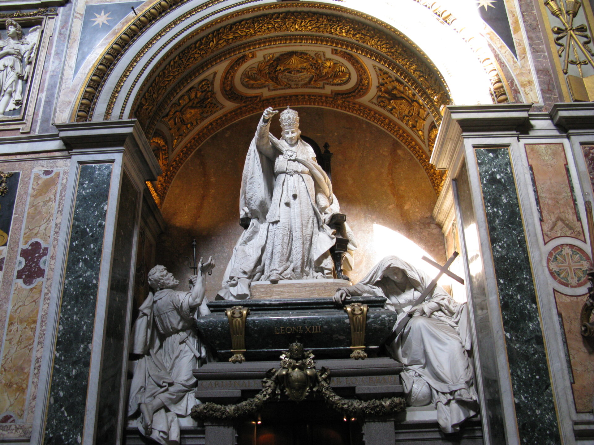 Das Schicksal der Kirche wird nicht nur durch Päpste bestimmt. © Walter Ludin