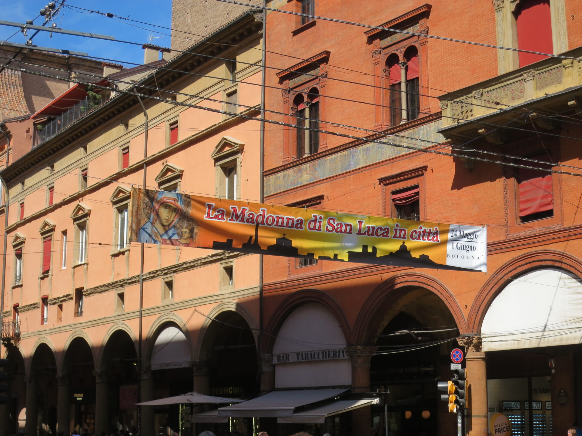 Foto: Madonna von San Luca in der Auffahrtswoche in Bologna. Foto: Elisabeth Aeberli